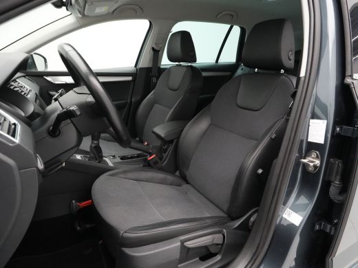 Skoda Octavia Combi 1.0 TSI 115pk Greentech Business Edition Navigatie Stoelverwarming Clima Carplay 311 ActivLease financial lease