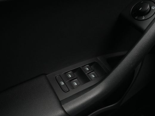 Skoda Octavia Combi 1.0 TSI 115pk Greentech Business Edition Navigatie Stoelverwarming Clima Carplay 311 ActivLease financial lease