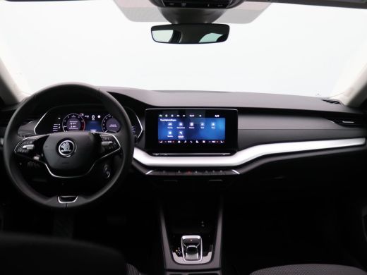 Skoda Octavia Combi 1.5 TSI MHEV Business Edition Plus 150PK DSG Achterruitrijcamera, Adaptieve Cruise Control,... ActivLease financial lease