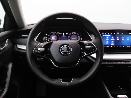 Skoda Octavia Combi 1.5 TSI MHEV Business Edition Plus 150PK DSG Achterruitrijcamera, Adaptieve Cruise Control,... ActivLease financial lease