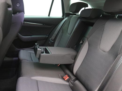 Skoda Octavia Combi 1.5 TSI MHEV Business Edition Plus 150PK DSG Achterruitrijcamera, Adaptieve Cruise Control,... ActivLease financial lease