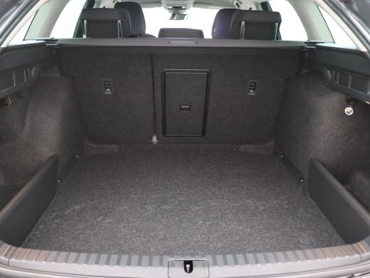 Skoda Octavia Combi 1.5 TSI MHEV Business Edition Plus 150PK DSG Achterruitrijcamera, Adaptieve Cruise Control,... ActivLease financial lease