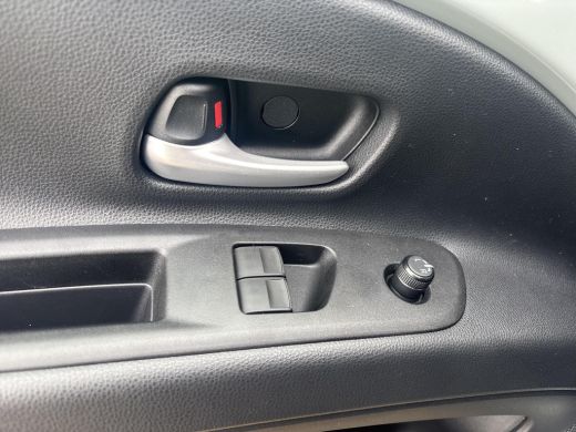 Toyota Aygo Hybrid 115 pulse ActivLease financial lease