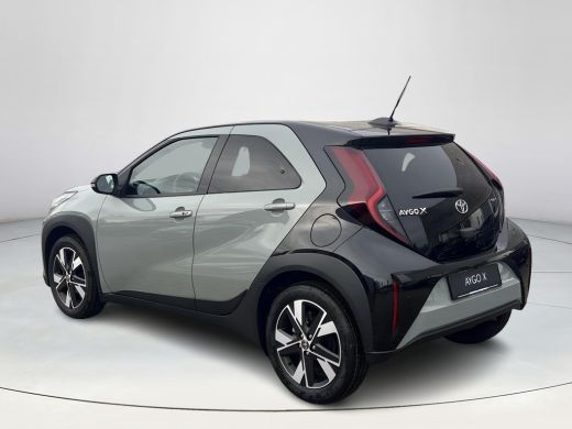 Toyota Aygo Hybrid 115 pulse ActivLease financial lease