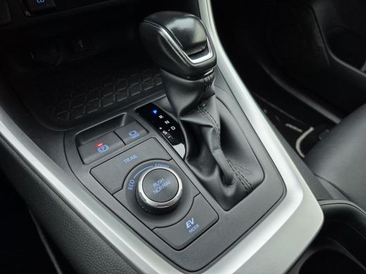 Toyota RAV4 2.5 Hybrid AWD Style | Navigatie | Apple CarPlay/Android auto | Achteruitrijcamera | Trekhaak ActivLease financial lease