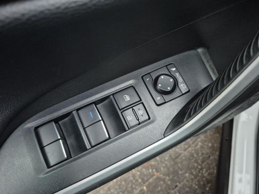 Toyota RAV4 2.5 Hybrid AWD Style | Navigatie | Apple CarPlay/Android auto | Achteruitrijcamera | Trekhaak ActivLease financial lease