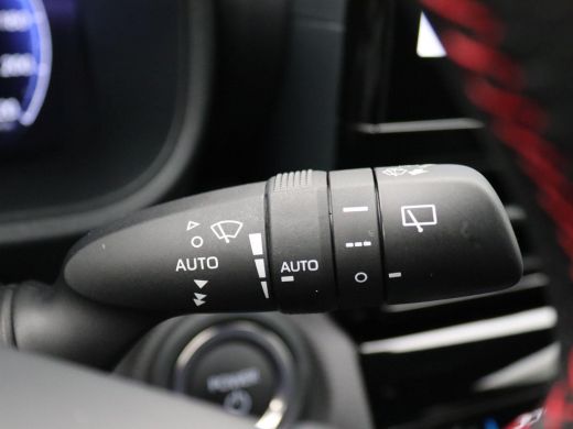 Toyota Yaris Cross 1.5 Hybrid GR Sport 130PK Aut. 18" LM Velgen, Elektrische Achterklep, Keyless, Achteruitrijcamera... ActivLease financial lease