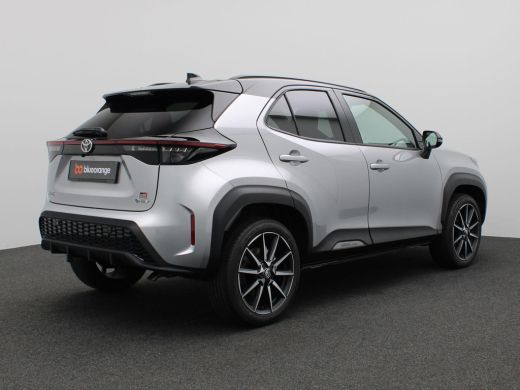 Toyota Yaris Cross 1.5 Hybrid GR Sport 130PK Aut. 18" LM Velgen, Elektrische Achterklep, Keyless, Achteruitrijcamera... ActivLease financial lease