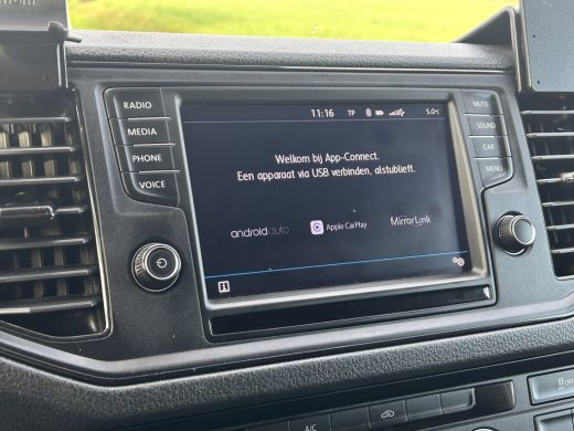 Volkswagen Crafter 2.0 TDI 102 PK / PICK UP / 1e EIG. / TREKHAAK / AIRCO / CRUISE / 2.500 KG AHG / 3-ZITS / APPLE CA... ActivLease financial lease