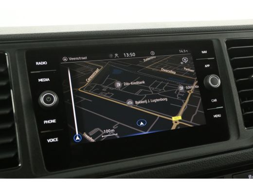 Volkswagen Crafter 35 2.0 TDI L3H3 | 140PK | BPM VRIJ | 3000KG | Airco | Cruise | Camera | Carplay | 3-Zits | Navi |... ActivLease financial lease
