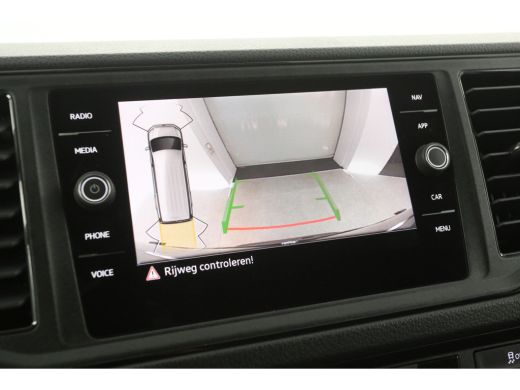 Volkswagen Crafter 35 2.0 TDI L3H3 | 140PK | BPM VRIJ | 3000KG | Airco | Cruise | Camera | Carplay | 3-Zits | Navi |... ActivLease financial lease