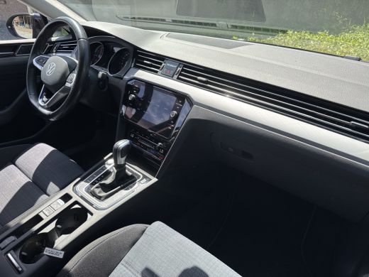 Volkswagen Passat Variant GTE 218PK DSG HYBRID GTE BUSINESS CAMERA/NAVI/TREKHAAK ActivLease financial lease