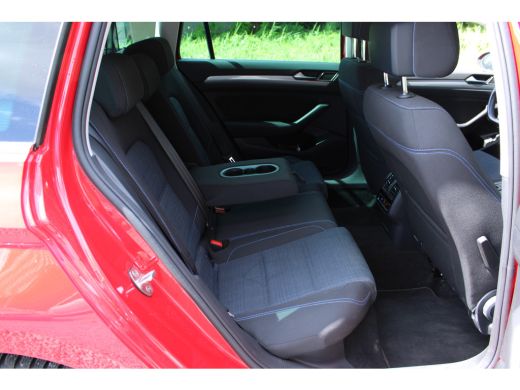 Volkswagen Passat Variant GTE 218PK DSG HYBRID GTE BUSINESS NAVI/CAMERA/CARPLAY ActivLease financial lease