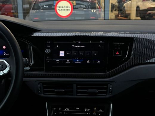 Volkswagen Polo 1.0 TSI Life Edition | Apple Carplay | Stoelverwarming | A-uitrijcamera | Climatronic | 15 inch L... ActivLease financial lease