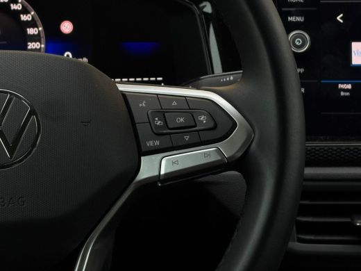 Volkswagen Polo 1.0 TSI Life Edition | Apple Carplay | Stoelverwarming | A-uitrijcamera | Climatronic | 15 inch L... ActivLease financial lease