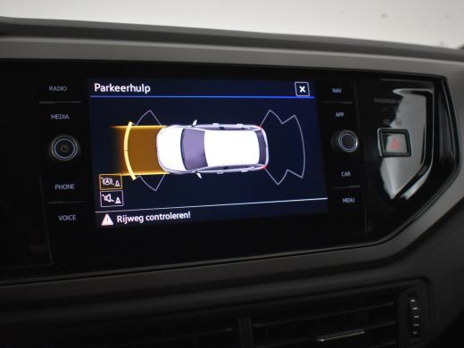 Volkswagen Polo 1.0 TSI R-Line Edition 96pk | Parkeersensoren V+A | Navigatie via app connect  | Airco | Adaptief... ActivLease financial lease