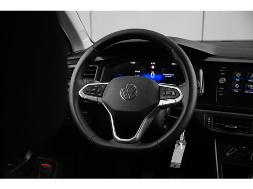 Volkswagen Polo Life Edition Inclusief &euro;2000,- inruilvoordeel | 'App-Connect' smartphone integratie | Buitenspieg... ActivLease financial lease