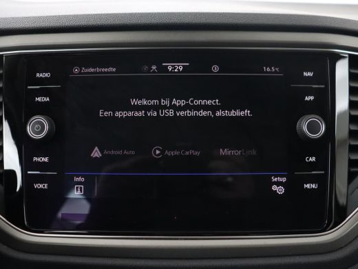 Volkswagen T-Roc 1.0 TSI Style | Camera | Carplay | Climate control | Full LED | Navigatie | Adaptive cruise | Par... ActivLease financial lease