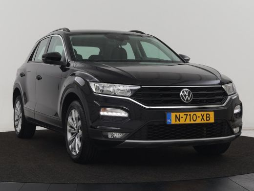 Volkswagen T-Roc 1.0 TSI Style | Camera | Carplay | Climate control | Full LED | Navigatie | Adaptive cruise | Par... ActivLease financial lease