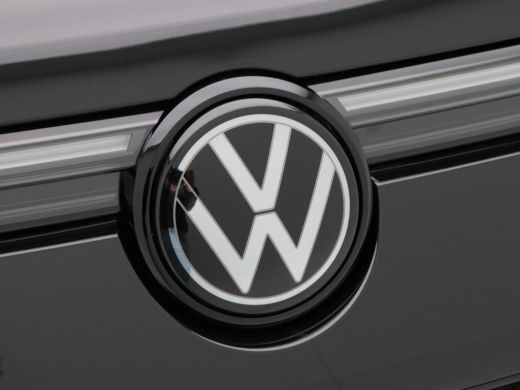 Volkswagen Tayron 1.5 eHybrid 272 Pk Automaat R-Line Edition | Black Style | Panoramadak | Trekhaak | 20 Inch | Ful... ActivLease financial lease