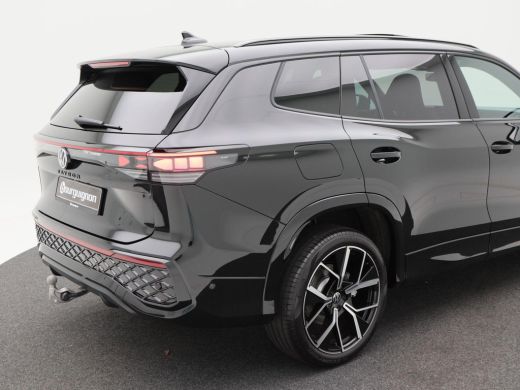 Volkswagen Tayron 1.5 eHybrid 272 Pk Automaat R-Line Edition | Black Style | Panoramadak | Trekhaak | 20 Inch | Ful... ActivLease financial lease