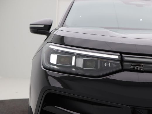 Volkswagen Tayron 1.5 eHybrid 272 Pk Automaat R-Line Edition | Black Style | Panoramadak | Trekhaak | 20 Inch | Ful... ActivLease financial lease