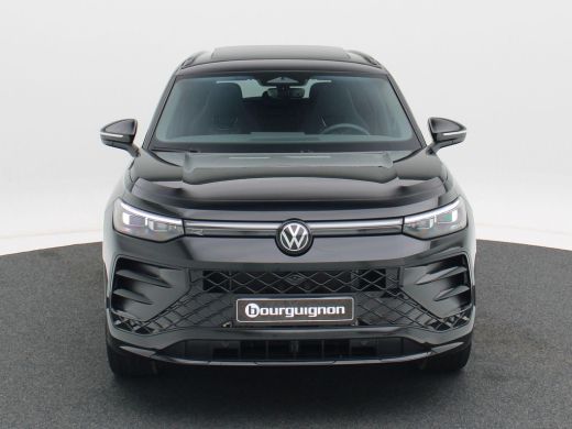 Volkswagen Tayron 1.5 eHybrid 272 Pk Automaat R-Line Edition | Black Style | Panoramadak | Trekhaak | 20 Inch | Ful... ActivLease financial lease