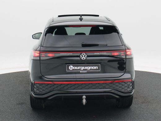 Volkswagen Tayron 1.5 eHybrid 272 Pk Automaat R-Line Edition | Black Style | Panoramadak | Trekhaak | 20 Inch | Ful... ActivLease financial lease