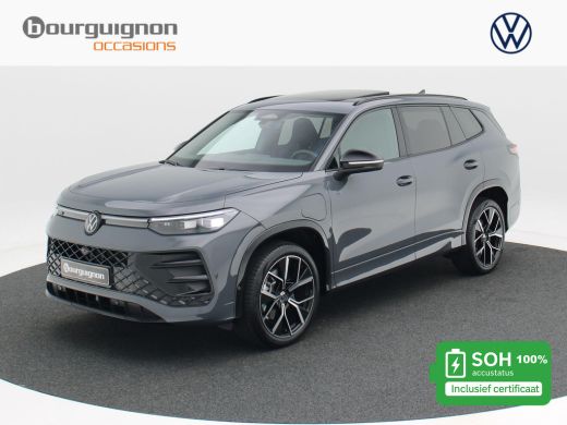 Volkswagen Tayron 1.5 eHybrid 272 Pk Automaat R-Line Edition | Black Style | Panoramadak | Trekhaak | 20 Inch | Ful...