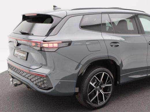 Volkswagen Tayron 1.5 eHybrid 272 Pk Automaat R-Line Edition | Black Style | Panoramadak | Trekhaak | 20 Inch | Ful... ActivLease financial lease