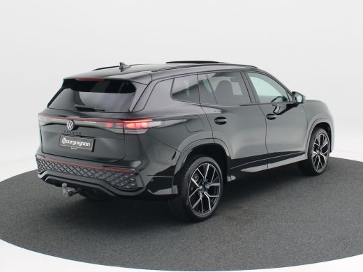 Volkswagen Tayron 1.5 eHybrid 272 Pk Automaat R-Line Edition | Black Style | Panoramadak | Trekhaak | 20 Inch | Ful... ActivLease financial lease