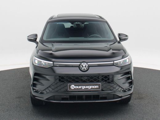 Volkswagen Tayron 1.5 eHybrid 272 Pk Automaat R-Line Edition | Black Style | Panoramadak | Trekhaak | 20 Inch | Ful... ActivLease financial lease