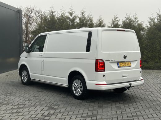 Volkswagen Transporter 2.0 TDI 150 PK / 4MOTION / 1e EIG. / L1H1 / TREKHAAK / ACHTERKLEP / AIRCO / CRUISE / 3-ZITS ActivLease financial lease