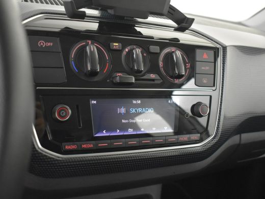 Volkswagen up! 1.0 66pk | Airco |  Navigatie via smartphone | Licht en zicht pakket | Led dagrijvrlichting | DAB... ActivLease financial lease