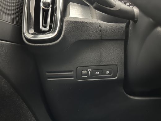 Volvo  XC40 1.5 T5 Recharge Business Pro ( PLUG-IN ) (INCL-BTW) *AUT | NAVI-FULLMAP | DIGI-COCKPIT | CLIMA | ... ActivLease financial lease