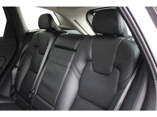 Volvo  XC60 2.0 Recharge T8 AWD Inscription | Adaptieve cruise control | Schuif-kanteldak | Trekhaak | Apple ... ActivLease financial lease