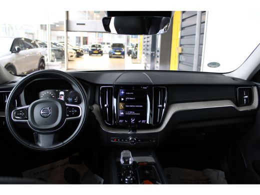 Volvo  XC60 2.0 Recharge T8 AWD Inscription | Adaptieve cruise control | Schuif-kanteldak | Trekhaak | Apple ... ActivLease financial lease