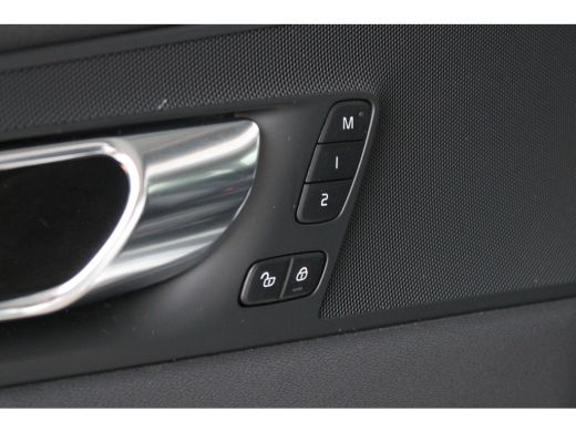 Volvo  XC60 2.0 Recharge T8 AWD Inscription | Adaptieve cruise control | Schuif-kanteldak | Trekhaak | Apple ... ActivLease financial lease