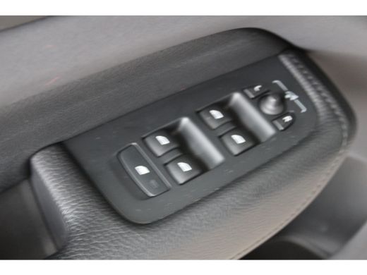 Volvo  XC60 2.0 Recharge T8 AWD Inscription | Adaptieve cruise control | Schuif-kanteldak | Trekhaak | Apple ... ActivLease financial lease