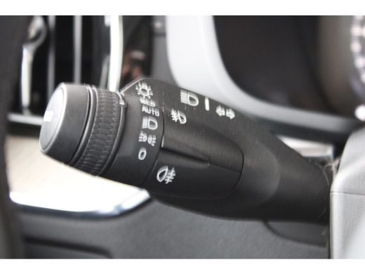 Volvo  XC60 2.0 Recharge T8 AWD Inscription | Adaptieve cruise control | Schuif-kanteldak | Trekhaak | Apple ... ActivLease financial lease