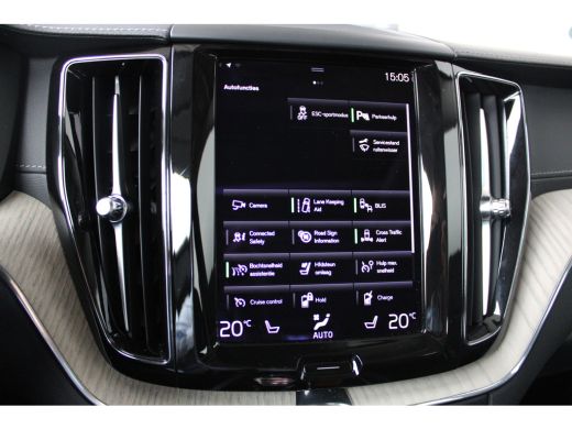 Volvo  XC60 2.0 Recharge T8 AWD Inscription | Adaptieve cruise control | Schuif-kanteldak | Trekhaak | Apple ... ActivLease financial lease