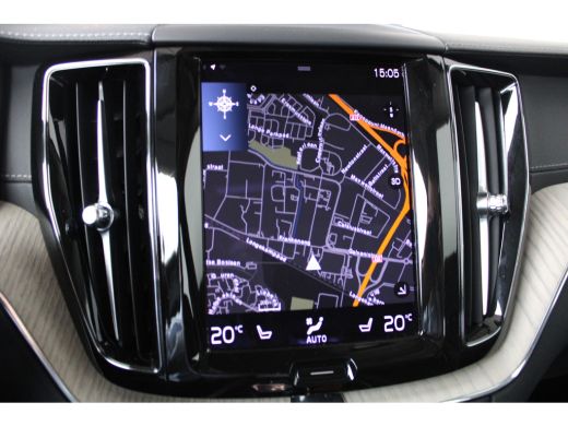 Volvo  XC60 2.0 Recharge T8 AWD Inscription | Adaptieve cruise control | Schuif-kanteldak | Trekhaak | Apple ... ActivLease financial lease