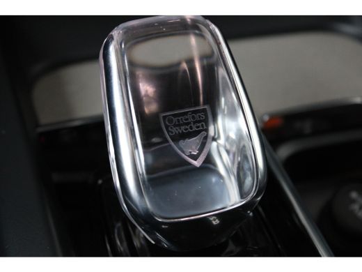 Volvo  XC60 2.0 Recharge T8 AWD Inscription | Adaptieve cruise control | Schuif-kanteldak | Trekhaak | Apple ... ActivLease financial lease