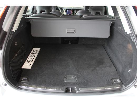 Volvo  XC60 2.0 Recharge T8 AWD Inscription | Adaptieve cruise control | Schuif-kanteldak | Trekhaak | Apple ... ActivLease financial lease