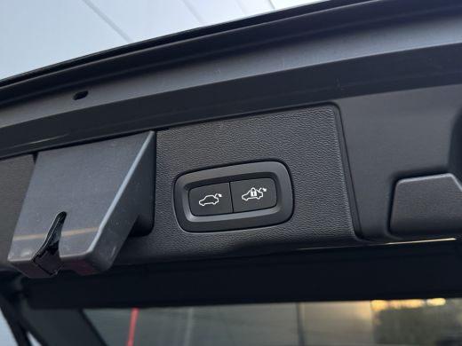 Volvo  XC60 2.0 T6 Plug-in hybrid AWD Core Bright Long Range | Climate Pack | Pano | Adaptieve CC | BLIS | Ca... ActivLease financial lease