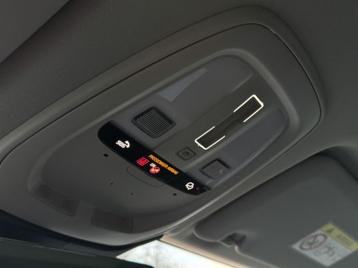 Volvo  XC60 2.0 T6 Plug-in hybrid AWD Core Bright Long Range | Climate Pack | Pano | Adaptieve CC | BLIS | Ca... ActivLease financial lease