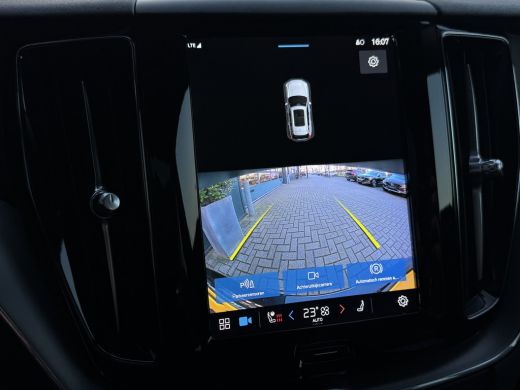 Volvo  XC60 2.0 T6 Plug-in hybrid AWD Core Bright Long Range | Climate Pack | Pano | Adaptieve CC | BLIS | Ca... ActivLease financial lease