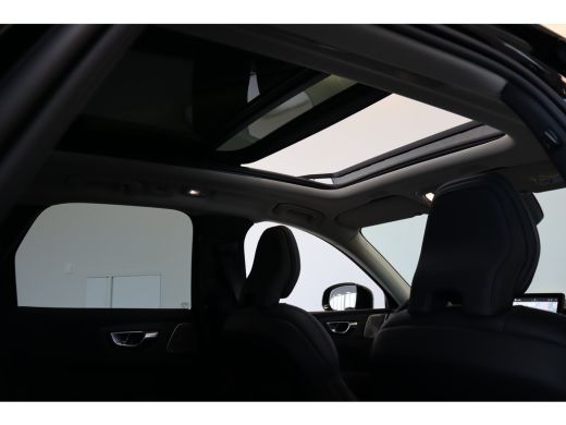 Volvo  XC60 T6 350PK AWD Ultra Dark | Executive | Luchtvering | B&W | 21" | Massage | HUD ActivLease financial lease