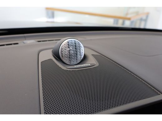 Volvo  XC60 T6 350PK Ultra Black Edition Trekhaak | Luchtvering | Getint Glas | 360&deg; | B&W Audio ActivLease financial lease