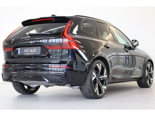 Volvo  XC60 T6 350PK Ultra Black Edition Trekhaak | Luchtvering | Getint Glas | 360&deg; | B&W Audio ActivLease financial lease